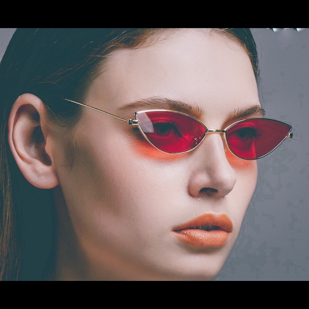 NWOT Retro Vintage Glam Metal Frame Sunglasses